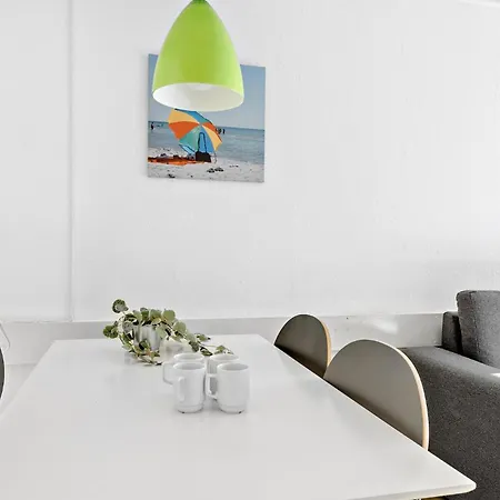 Apartment 1 Bedroom Stunning In
