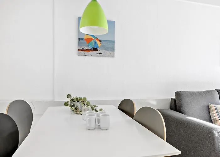 Апартаменты 1 Bedroom Stunning In